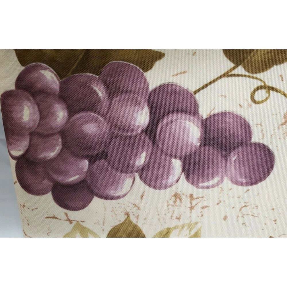 1 Printed Fabric Tablecloth, 60